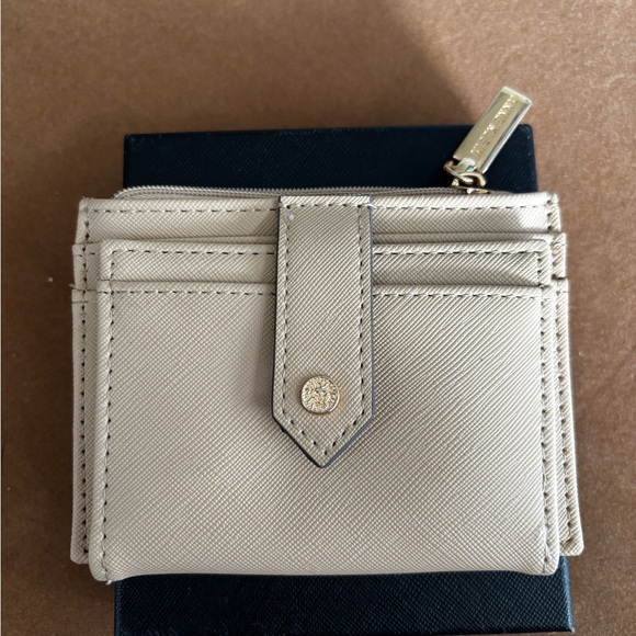 Anne Klein Small Bifold Wallet / Card Holder Beige - Picture 2 of 11